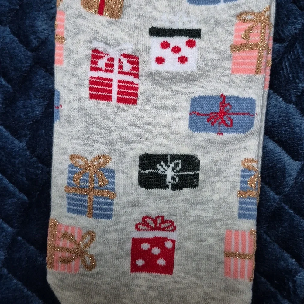 Treat Yo Self Holiday Crew Socks! NWT! - Picture 4 of 7